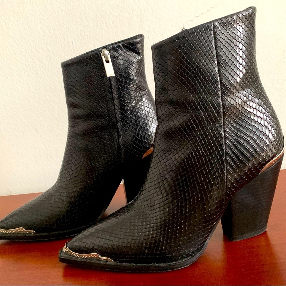 The Kooples black snakeskin effect leather boots, excellent conditions!